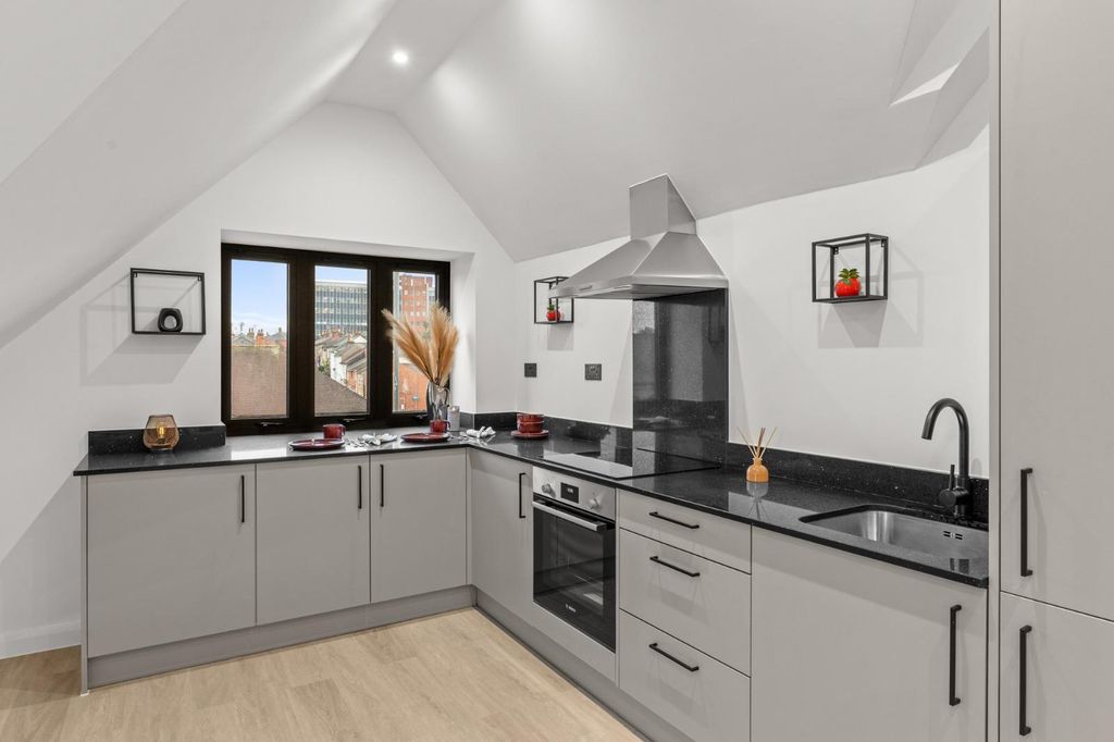 Property photo 2 of 14 Headgate