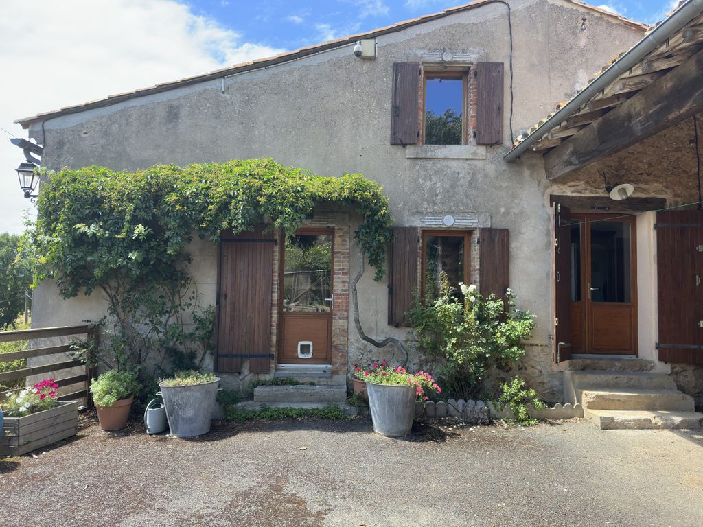 Property photo 3 of 21