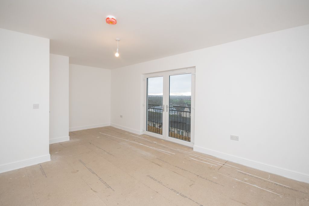 Property photo 2 of 20 Lounge