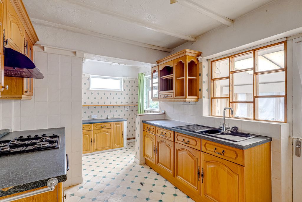 Property photo 2 of 24