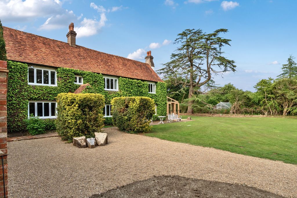 Property photo 1 of 26