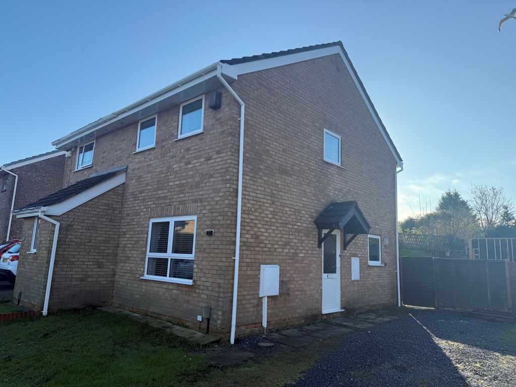 Property photo 1 of 11 Front