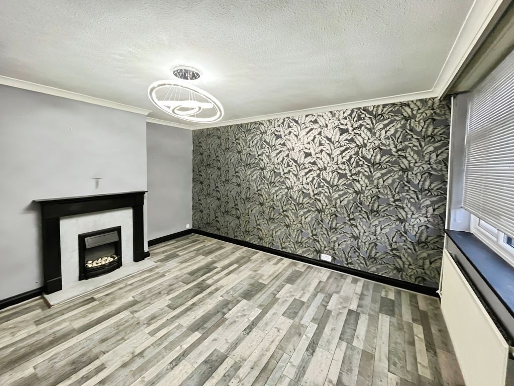 Property photo 2 of 10 Lounge