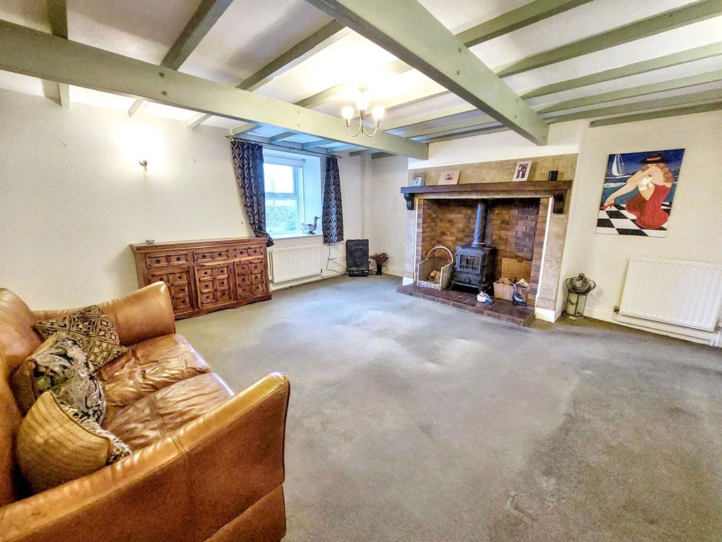 Property photo 3 of 25