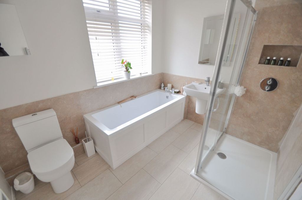 Property photo 3 of 50