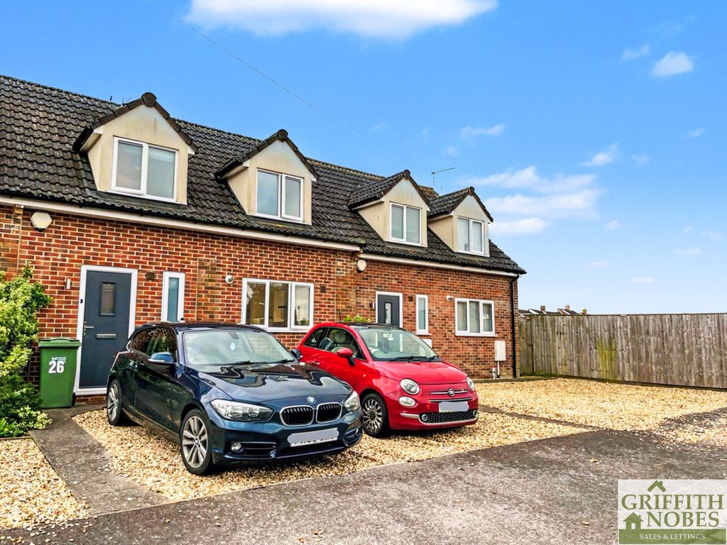 Property photo 1 of 12 Front And Parking