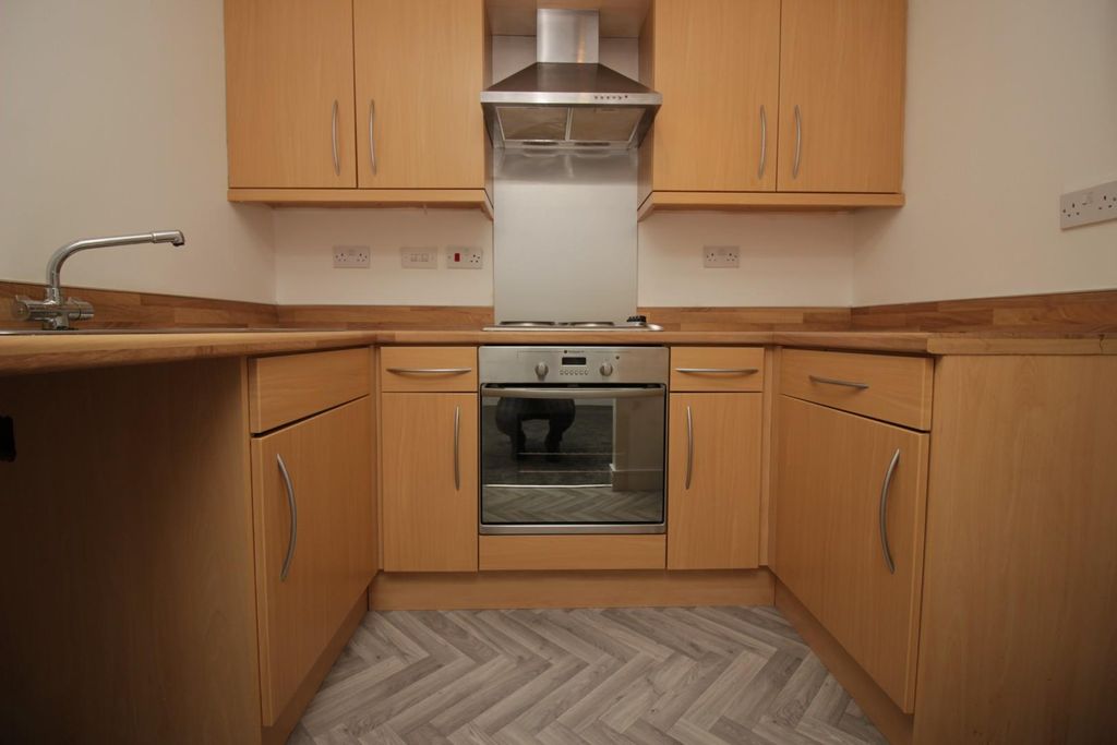 Property photo 2 of 5