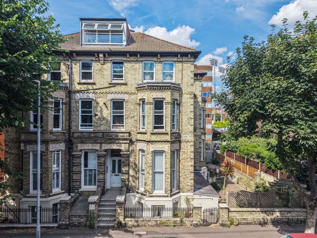 Property photo 1 of 19