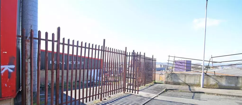 Property photo 3 of 4