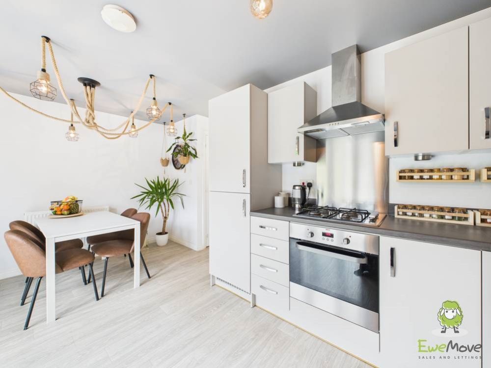 Property photo 3 of 17 Kitchen. Emilydimelowewemovewhitchurchandnantwich