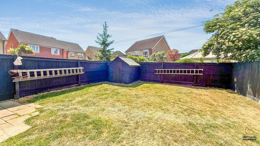 Property photo 3 of 14