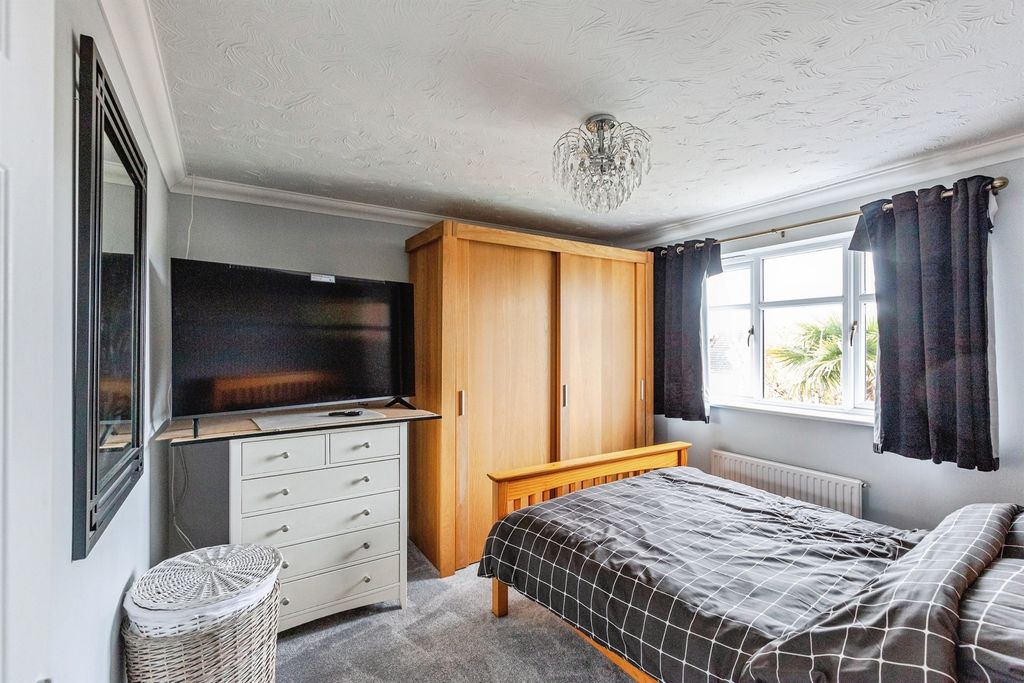 Additional image 5 of 4 bed detached house for saleMillennium Close, Kettering NN15