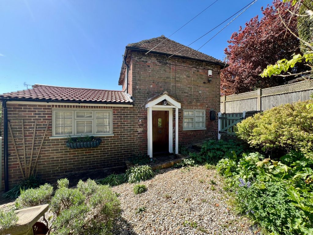 Property photo 1 of 18 Picture No. 04