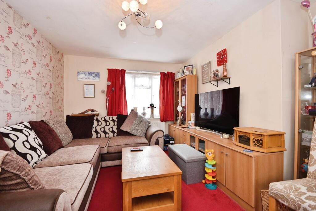 Property photo 2 of 19 Photo 1
