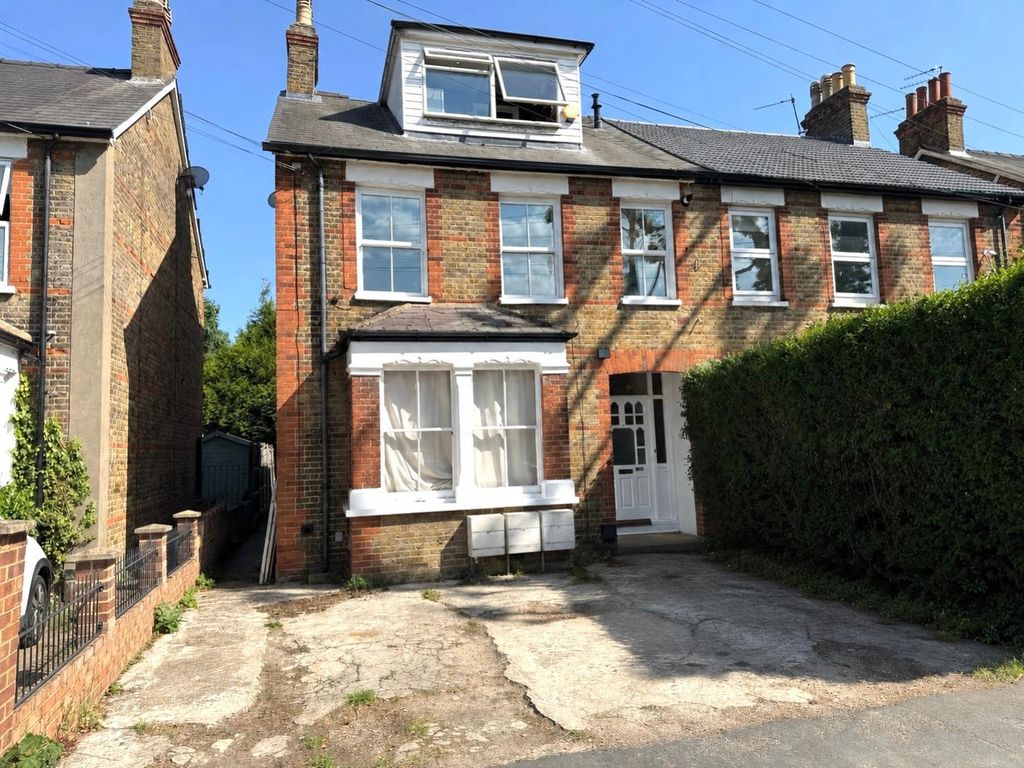 Property photo 1 of 8 Front