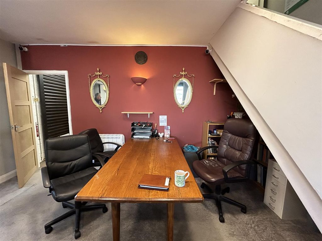 Property photo 3 of 14 Img_8785.Jpg