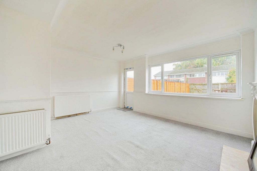 Property photo 3 of 13 44Brackenway2Of25.Jpg