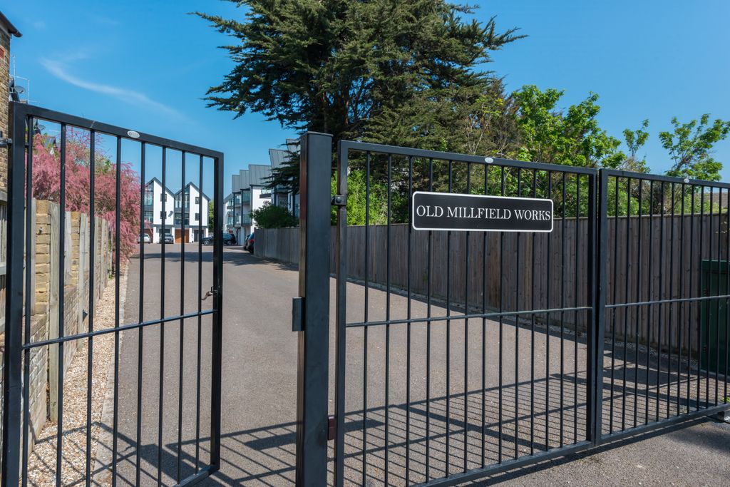 Property photo 1 of 19 Gated Entrance