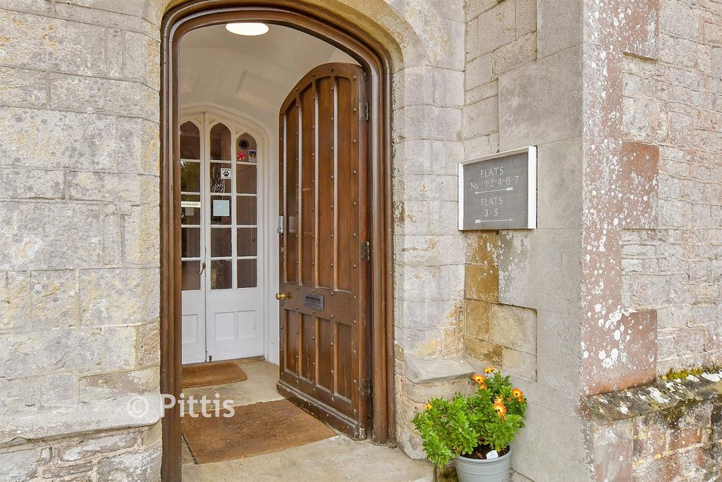 Property photo 3 of 16 External Feature