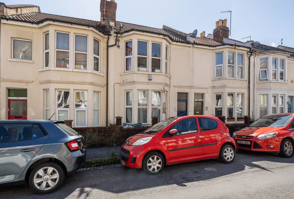 Property photo 1 of 10 1473328-1-6A28299...