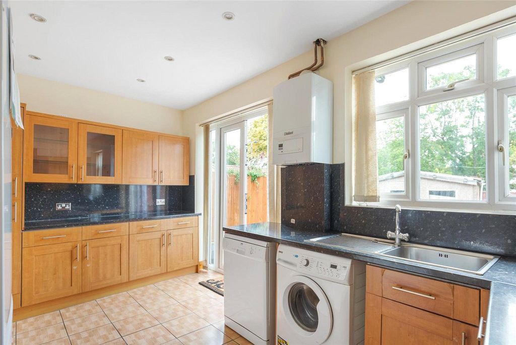 Property photo 3 of 16 Picture No. 07