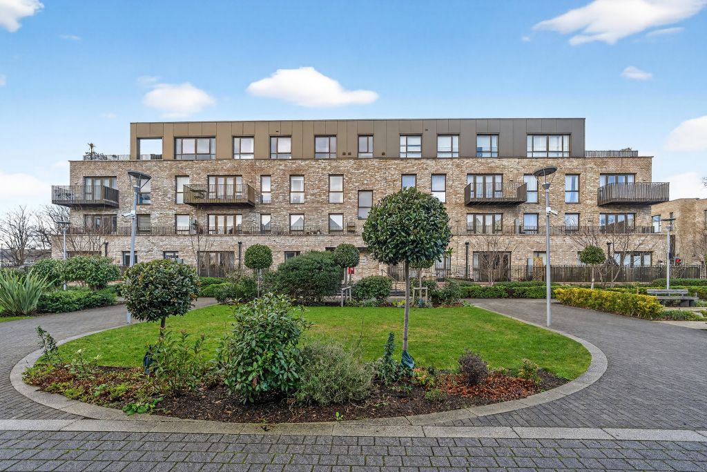 Property photo 2 of 20