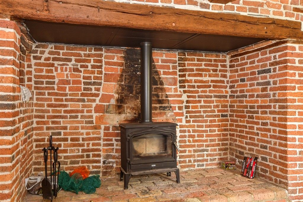 Property photo 3 of 10 Internal Feature