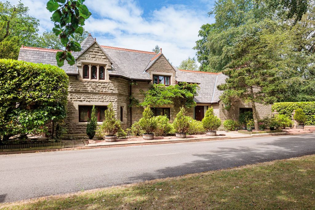 Property photo 3 of 35