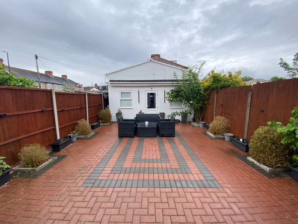 Property photo 3 of 22