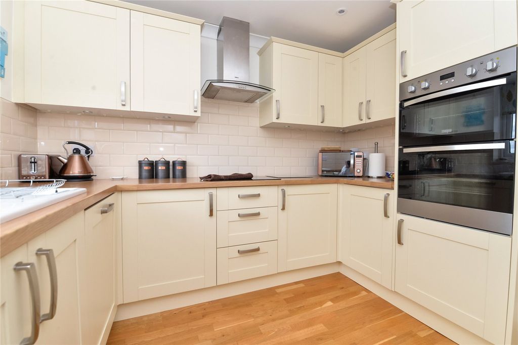 Property photo 2 of 15 Picture No. 03
