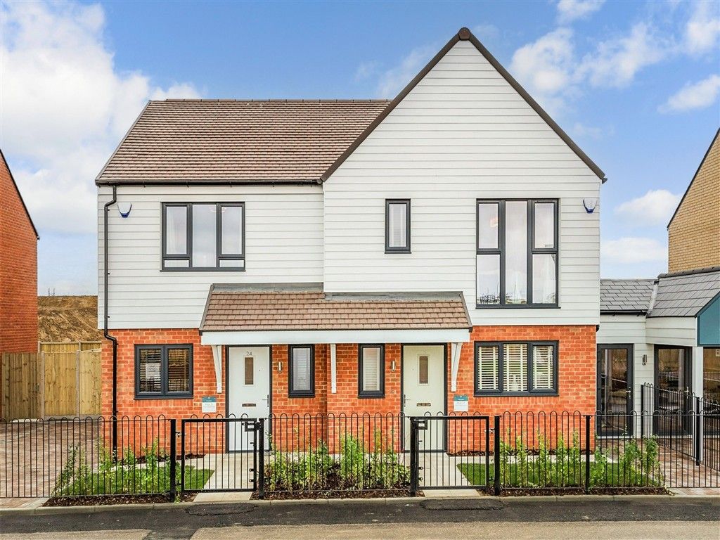 Property photo 1 of 9 Front