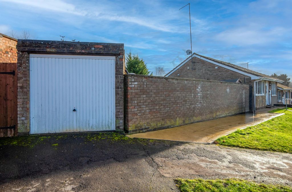 Property photo 3 of 9