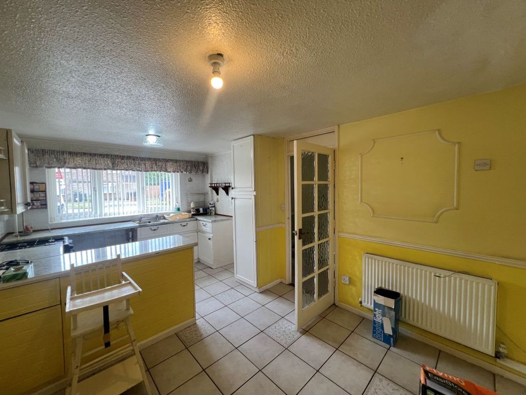 Property photo 3 of 26