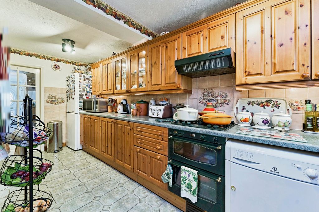 Property photo 2 of 17 Photography