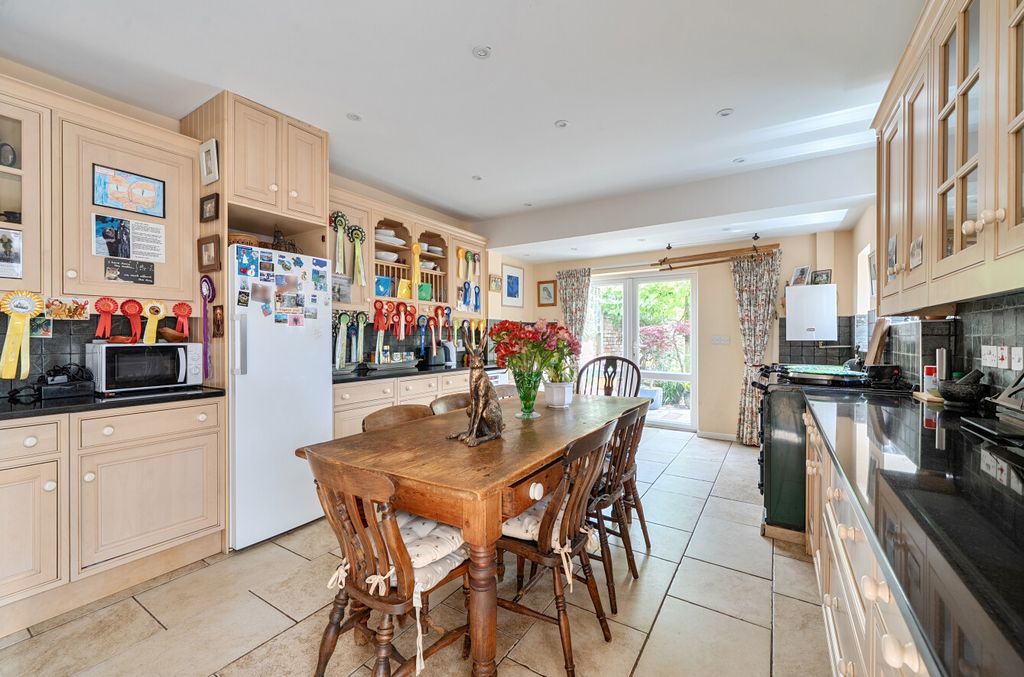 Property photo 3 of 32 1463863-12-6A188F...