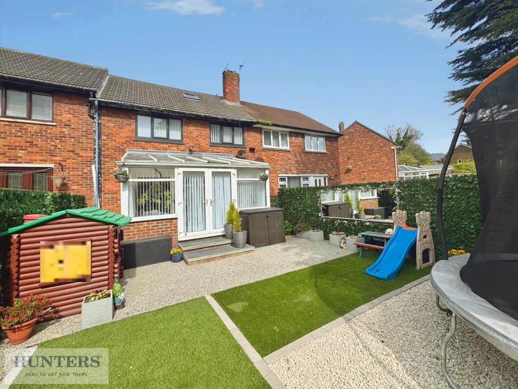Property photo 2 of 16 Outside Space