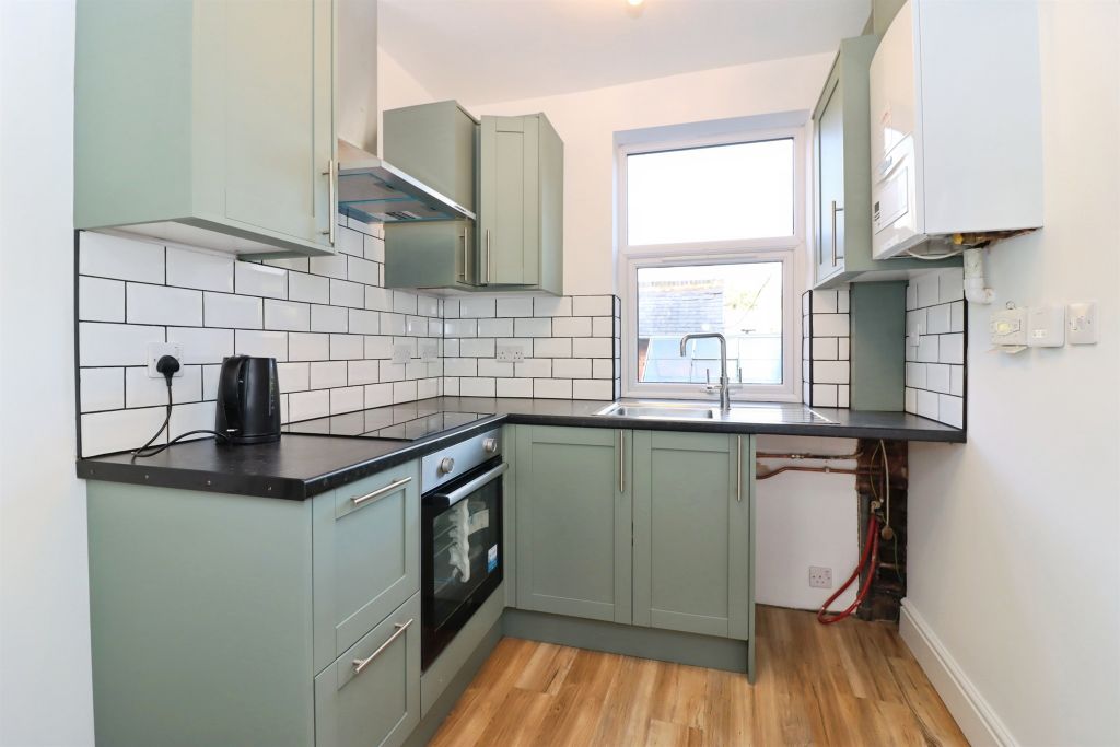 Property photo 2 of 18