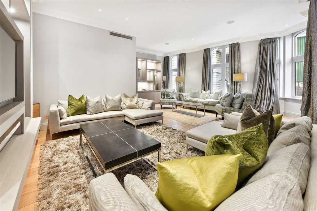 Property photo 1 of 16 Reception Room