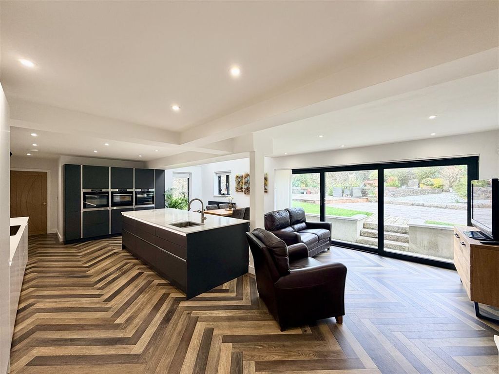 Property photo 3 of 50 Img_8395.Jpeg