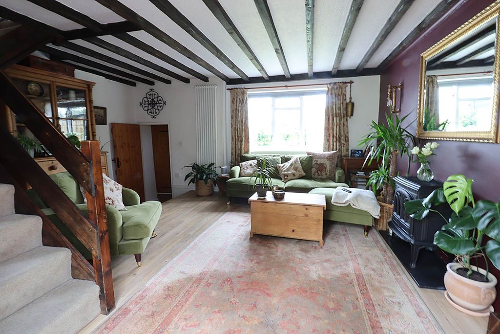Property photo 3 of 15