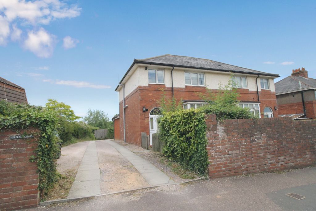 Property photo 1 of 5