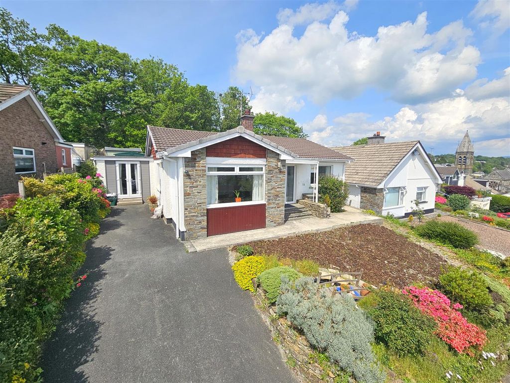 Property photo 1 of 20 Front.Jpg