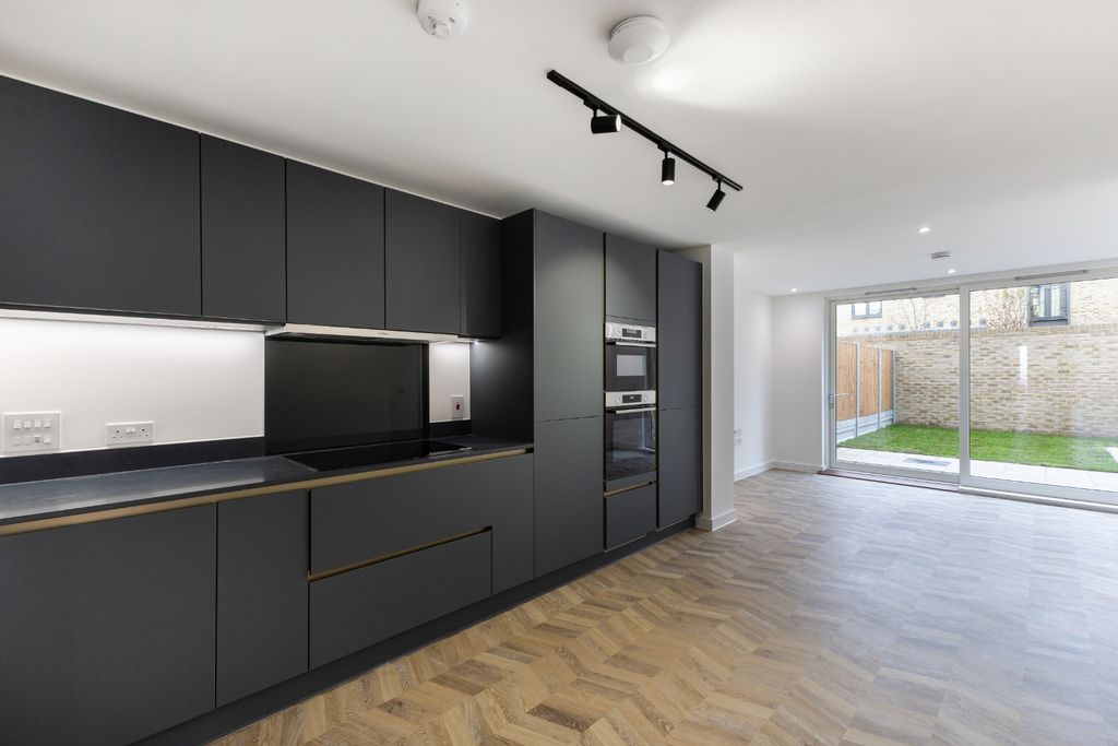 Property photo 1 of 19 100544_Plot 637 1 Woodhill Trinity Park-8.Jpg