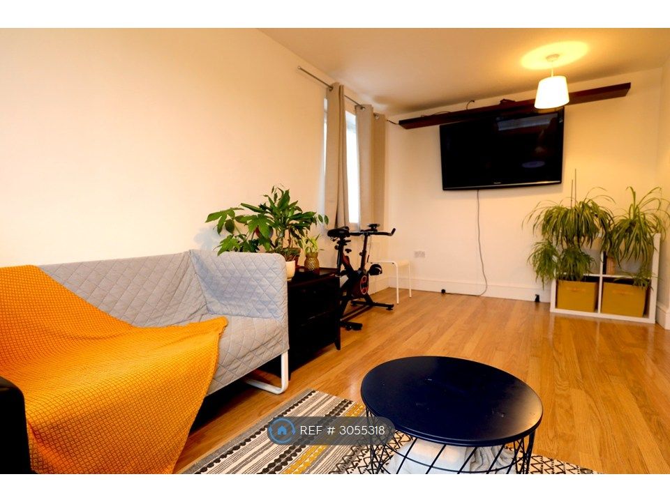 Property photo 3 of 12 Living Room 3