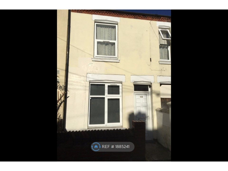 Property photo 1 of 10 House Front