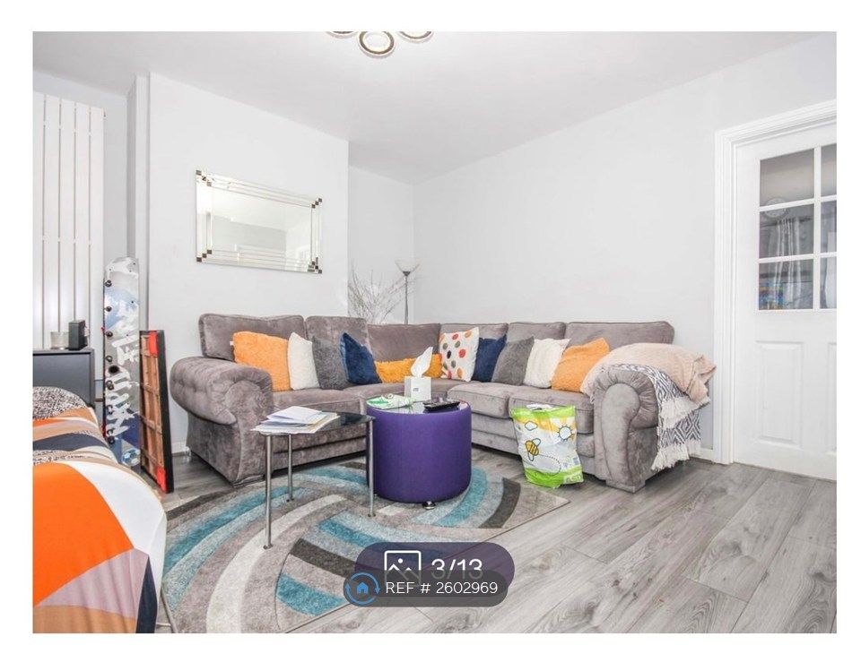 Property photo 1 of 5