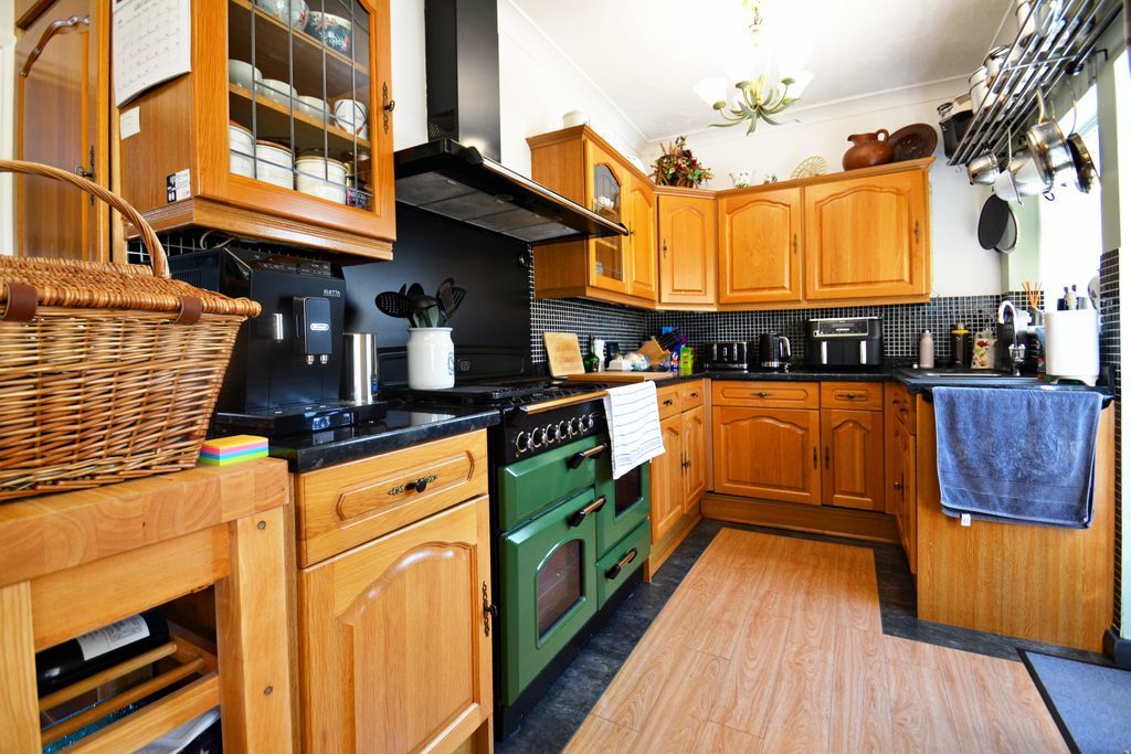 Property photo 3 of 16 Photo 10