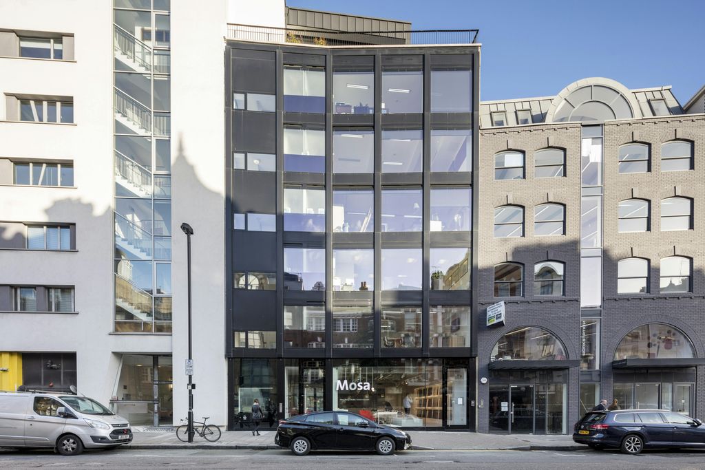 Property photo 2 of 12 Exterior