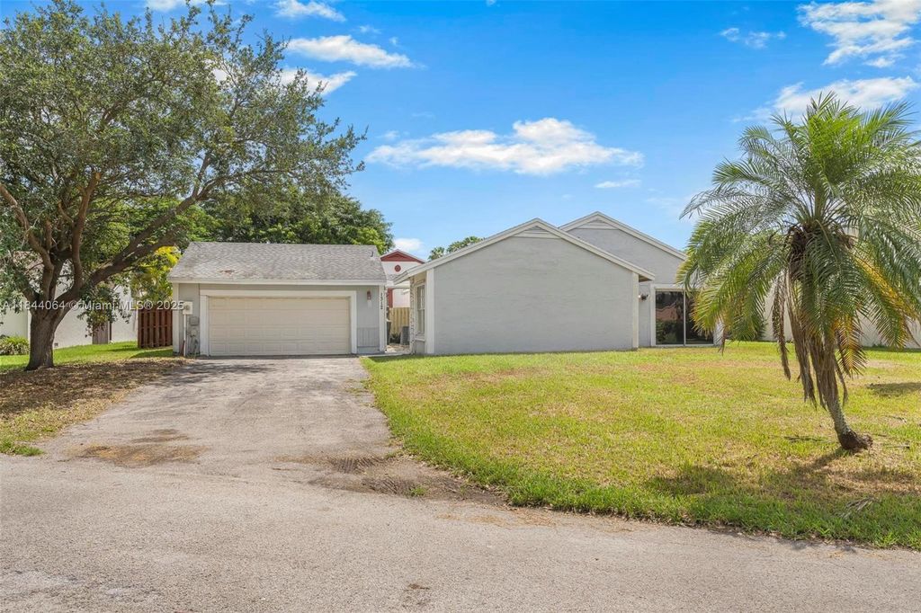 Property photo 1 of 33
