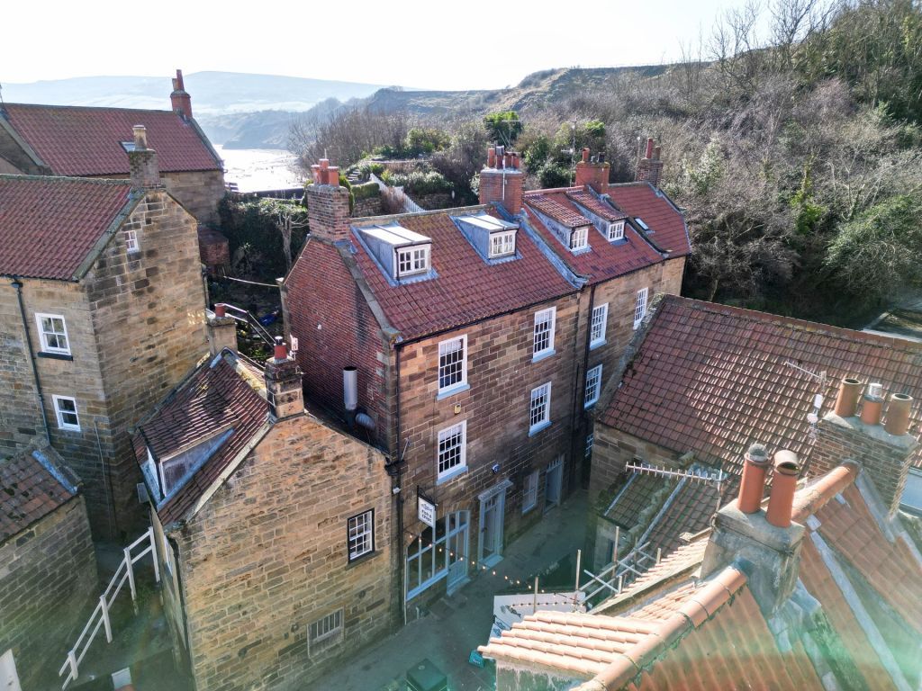 Property photo 1 of 32